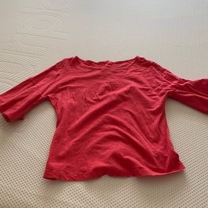 Coral vineyard vines top